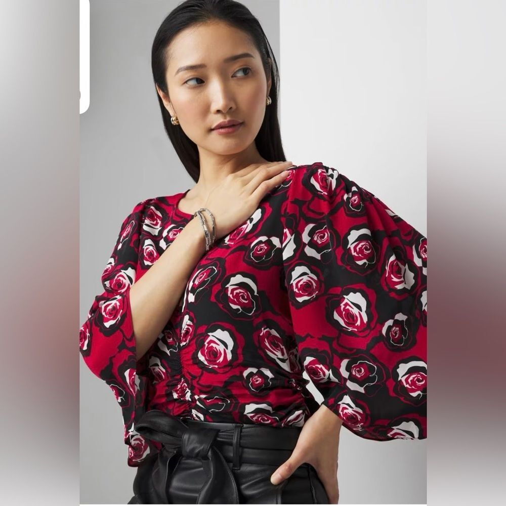 White House Black Market Rose Print Blouse SZ S Elbow Sleeve Kimono V Neck Red